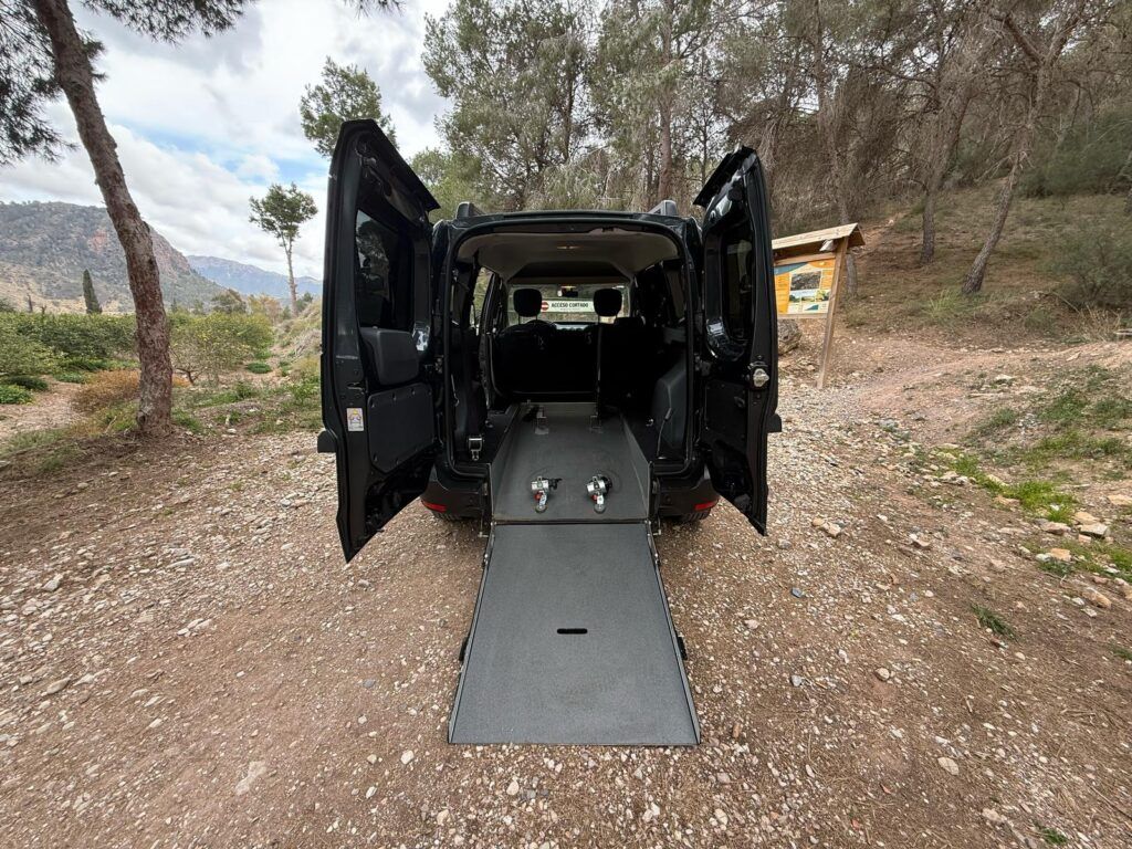 Dacia Dokker STEPWAY Adaptado Silla de Ruedas