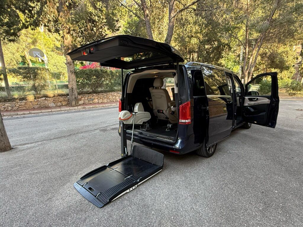 Mercedes V250 avantgarde Adaptado PMR